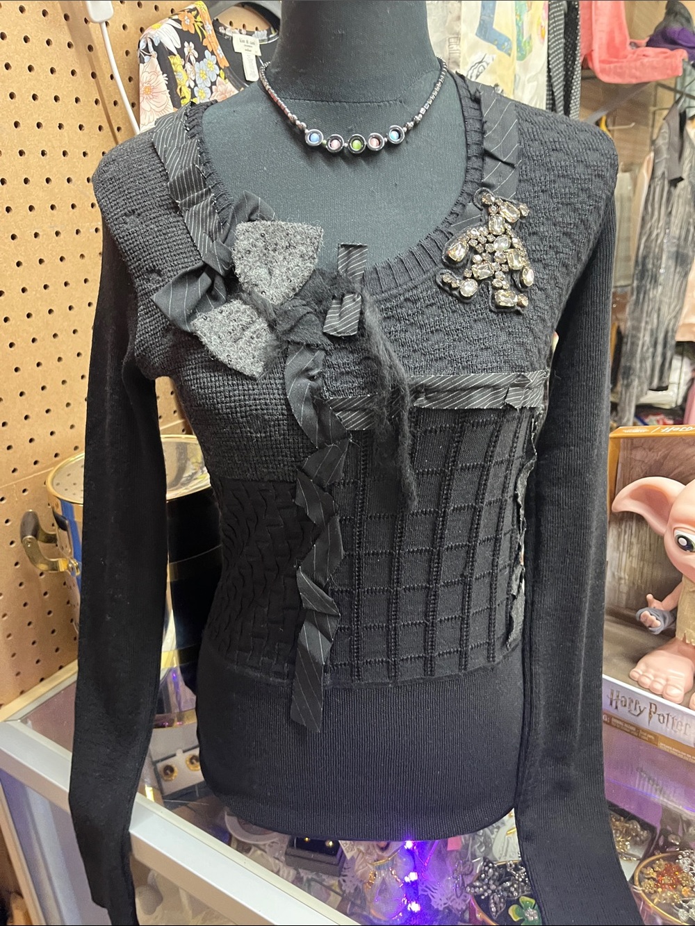 Women's Black Embellished Sweater Top - Decorative Appliqué Detail